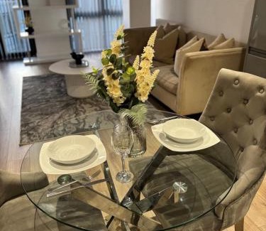 Barnt Green Apartment | Beautiful, home from home, one bed stay