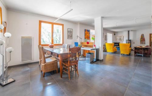 Besse-sur-Issole House | Beautiful Home In Besse-Sur-Issole