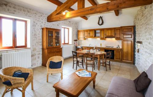 Salles-sous-Bois House | Beautiful Home In Salles Sous Bois