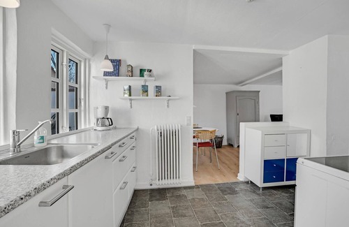 Assens House | Beautiful home in Assens with WiFi