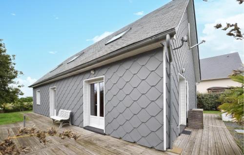 Auberville House | Beautiful Home In Auberville With Wifi