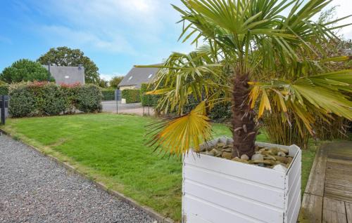 Auberville House | Beautiful Home In Auberville With Wifi