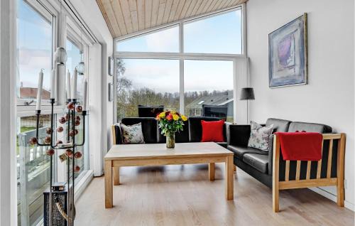 Asserballeskov House | Beautiful Home In Augustenborg