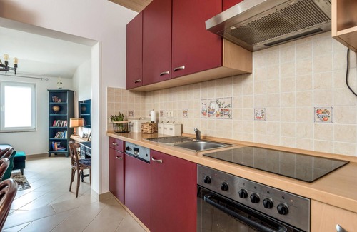 Banjol House | Beautiful home in Banjol with sauna