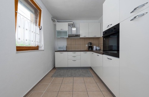 Benkovac House | Beautiful home in Benkovac