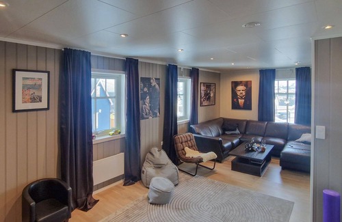 Berlevag House | Beautiful home in Berlevåg with sauna