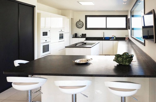 Beziers House | Beautiful home in Beziers with WiFi