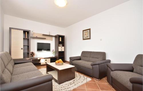 Bilisane House | Beautiful Home In Bilisane With Wifi