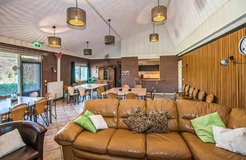 Linde House | Beautiful home in Den Ham with kitchen