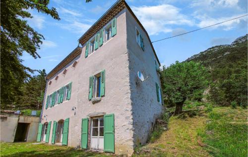 Die House | Beautiful Home In Die
