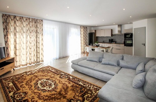Die House | Beautiful home in Die with house a mountain view