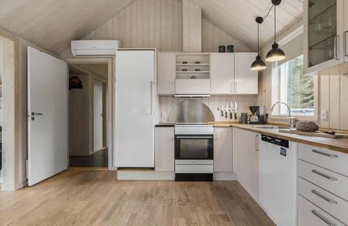Ertebølle House | Beautiful home in Farsø with WiFi