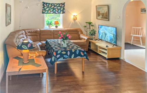 Hastveda House | Beautiful Home In Hästveda With Kitchen