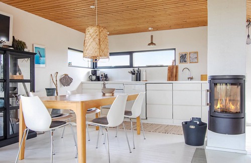 Hjørring House | Beautiful home in Hjørring with WiFi