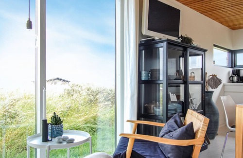 Hjørring House | Beautiful home in Hjørring with WiFi