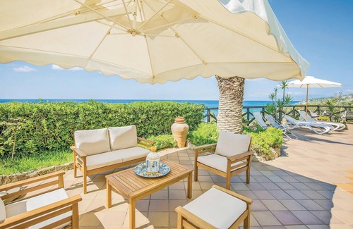 Costa dei Monaci House | Beautiful home in Parghelia VV