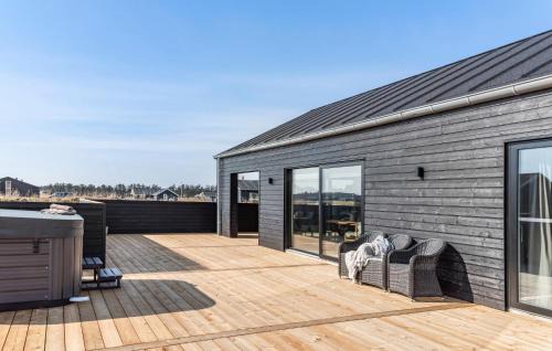 Lokken House | Beautiful Home In Løkken With Wifi