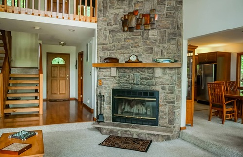 Mineral House | Beautiful home in Lake Anna, VA