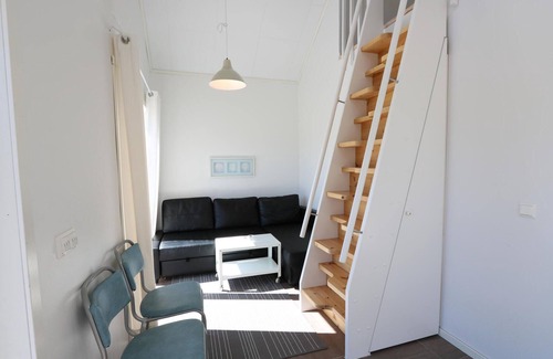 Hagaby House | Beautiful home in Löttorp with WiFi