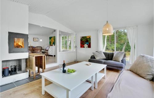 Melby House | Beautiful Home In Melby With Kitchen