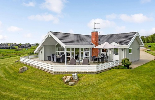 Nordborg House | Beautiful home in Nordborg with WiFi