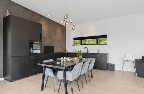 Olsted House | Beautiful home in ølsted with kitchen