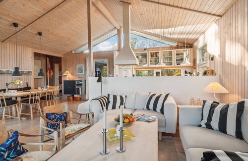 Marup House | Beautiful home in Samsø with kitchen