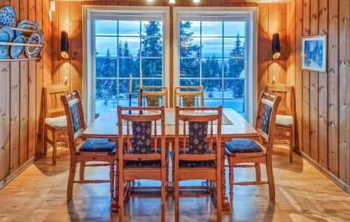 Ringsaker House | Beautiful Home In Sjusjøen With Sauna