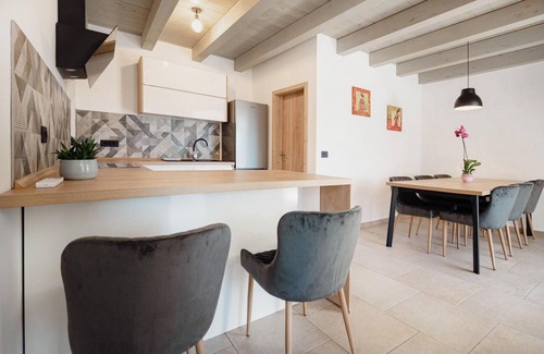 Koper House | Beautiful home in Skofije