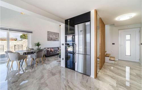 Supetar House | Beautiful Home In Splitska- Supetar