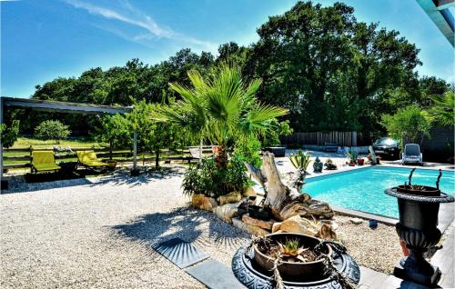 Saint-Victor-la-Coste House | Beautiful Home In St Victor La Coste
