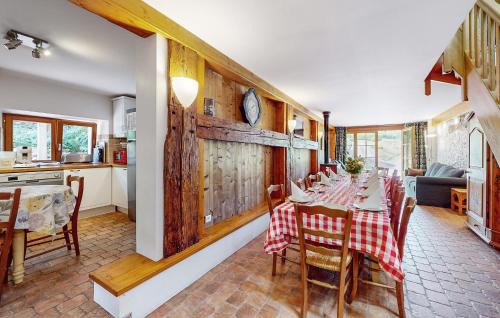 Taintrux House | Beautiful Home In Taintrux With Wifi