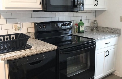 Yarmouth Port House | Beautiful home in the heart of Cape Cod. Close to beaches, restaurants and more!