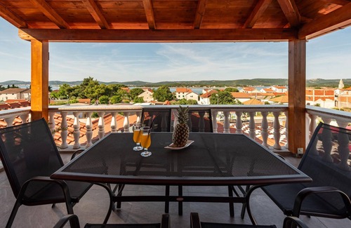 Turanj House | Beautiful home in Turanj