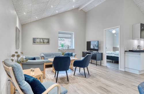 Varde Municipality House | Beautiful home in Varde with kitchen