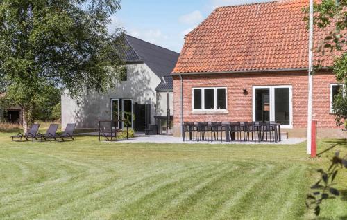 Varde Municipality House | Beautiful Home In Varde With Kitchen