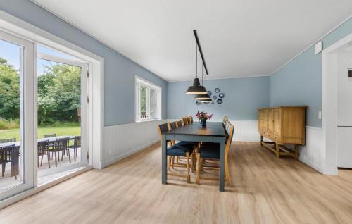 Varde Municipality House | Beautiful Home In Varde With Kitchen