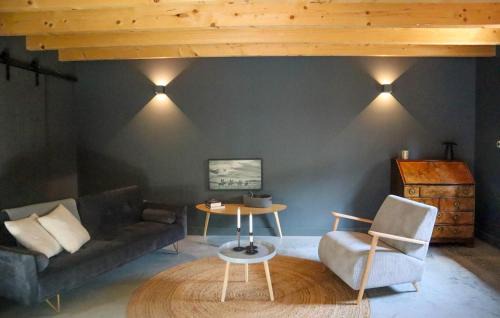 Veenhuizen House | Beautiful Home In Veenhuizen With Wifi