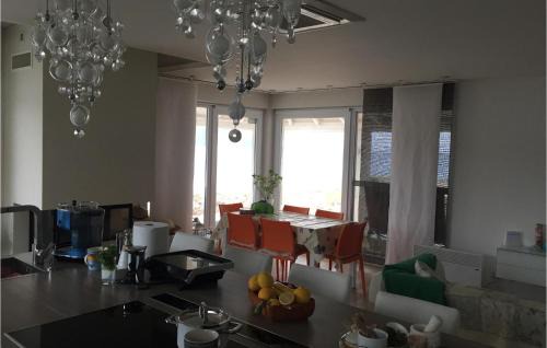 Soline House | Beautiful Home In Veli Rat With Wifi
