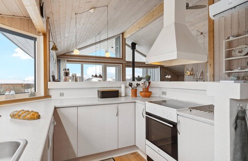 Vinderup House | Beautiful home in Vinderup with sauna