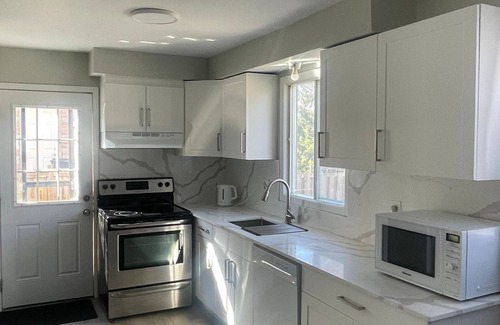 London House | Beautiful home in west of London, Ontario