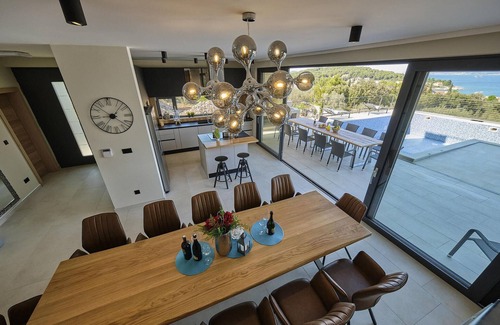 Zdrelac House | Beautiful home in Zdrelac with sauna