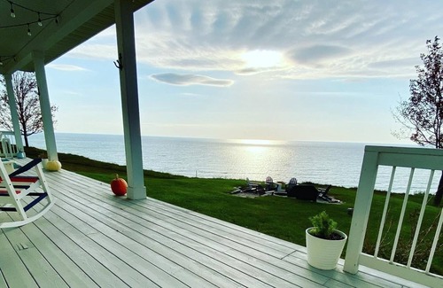 Ludington House | Beautiful Home On A High Bluff Overlooking Lake Mich! Fall 2025 dates open!