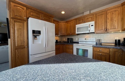 Butte Des Morts House | Beautiful home on Lake Butte des Morts for vacation or EAA Convention stay