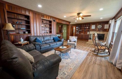 Bark River House | Beautiful home on Lake Michigan, near Escanaba
