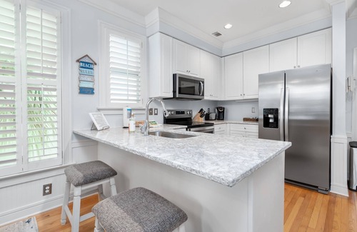 Isle of Palms House | Beautiful Home on the Grand Pavilion Boardwalk in Wild Dunes w/Pool Access!