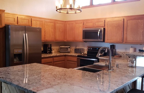 Mammoth Lakes House | Beautiful home on the Creek & Peaceful Meadow, Majestic Mountain View 3bd + Loft