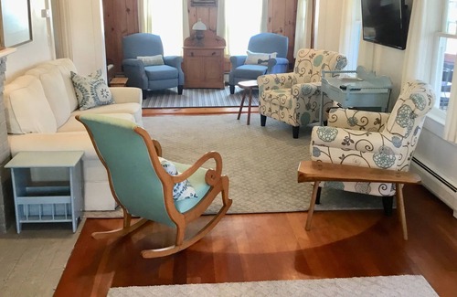 Harwich Port House | Beautiful Home, Sleeps 8, Steps From The Beach, HarwichPort