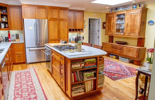 Pacific Palisades House | Beautiful home and garden, walk to village, beach and trails