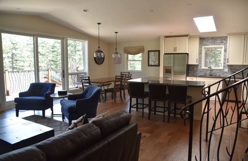 Montgomery Estates House | Beautiful Home w/AC, 4 Bedrooms-come play in the mountains
